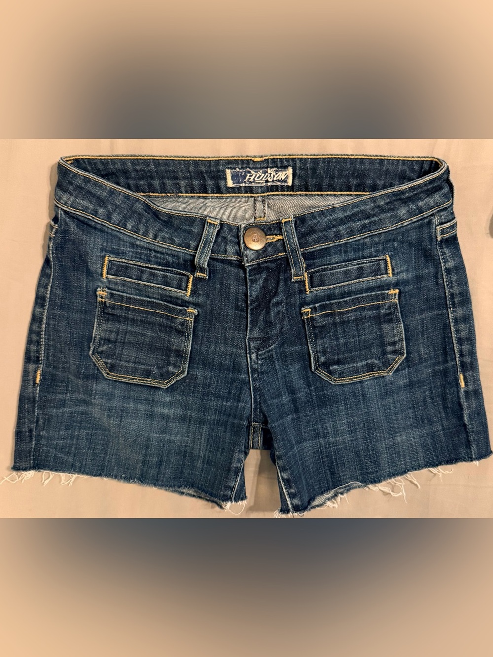 Hudson Vintage Y2K-era Low-Rise Raw Hem Cutoff Denim Shorts Size 26